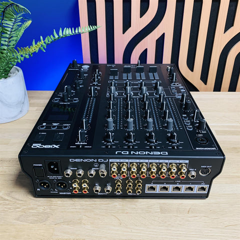 Denon DJ X1800 Mixer