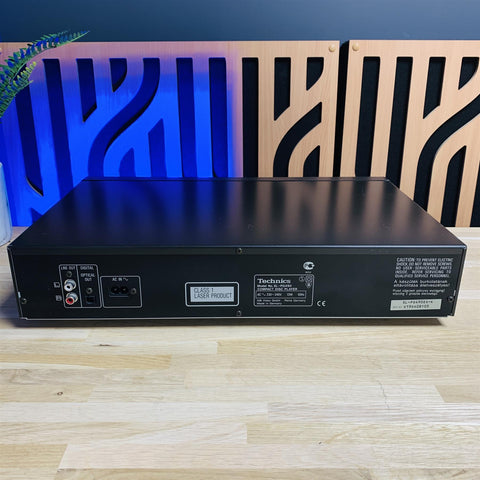 Technics SL-PG490 CD Player