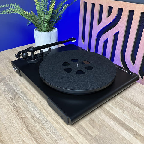 Roksan Attessa Turntable Black