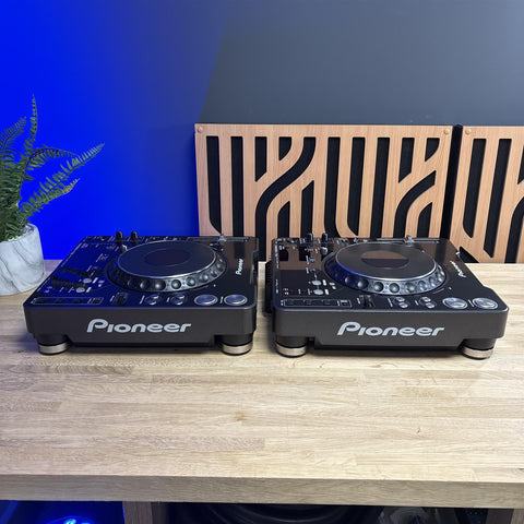 Pioneer CDJ 1000 MK3 Pair