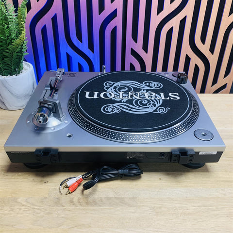 Stanton STR8-50 DJ Turntable