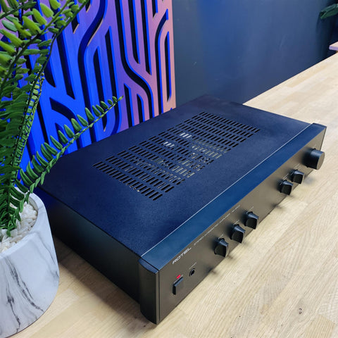 Rotel RA-810A Stereo Integrated Amplifier