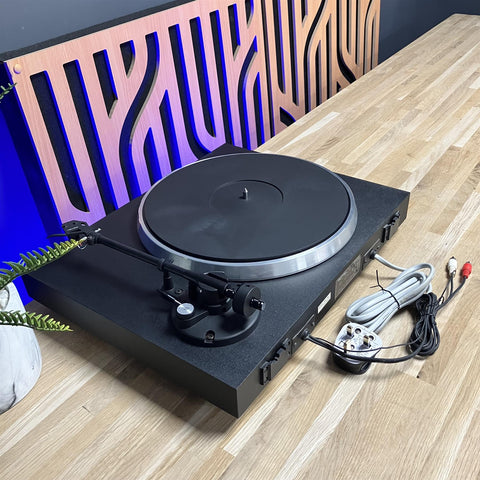 Rotel RP-830 Belt Drive Turntable