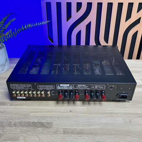 Rotel RA-972 Stereo Integrated Amplifier Inc Remote