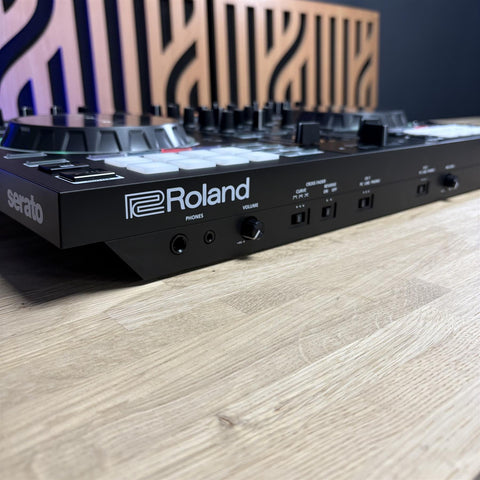 Roland DJ-505 DJ Controller