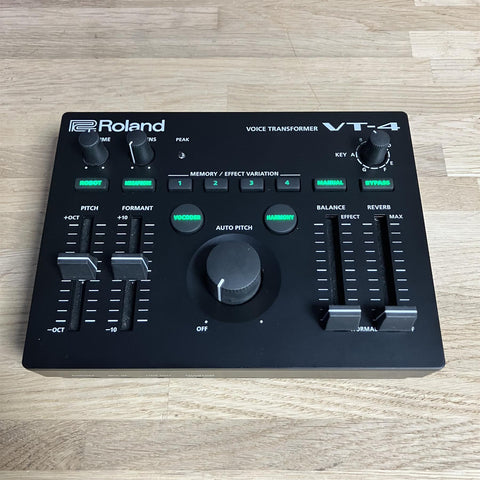 Roland VT-4 Voice Transformer Vocal Effects Unit