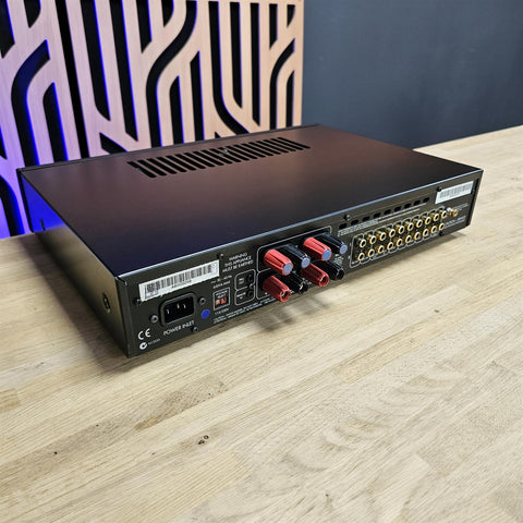 Arcam A80 Integrated Amplifier