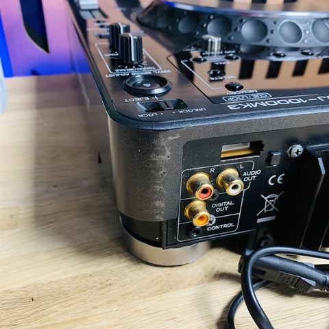 Pioneer CDJ 1000 MK3 Professional Grade Digital CD Deck