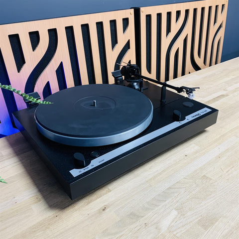 Thorens Turntable TD318 fitted with Audio Technica 3600L Cartridge