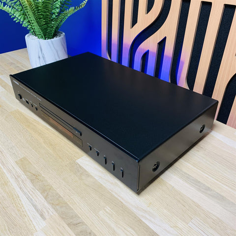 Yamaha CD-S300 CD Player with Remote