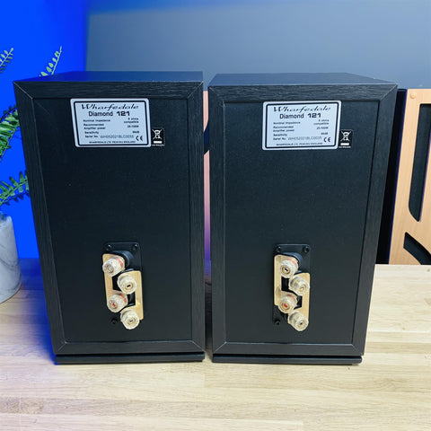 Wharfedale Diamond 121 Speakers (Pair)