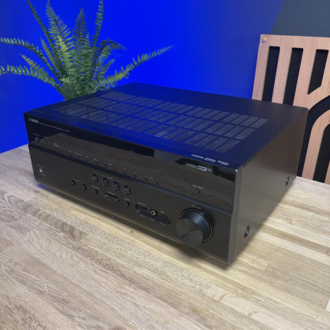 Yamaha RX-V673 AV Receiver