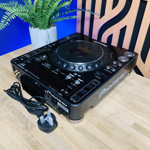 Pioneer CDJ 1000 MK3 Professional Grade Digital CD Deck