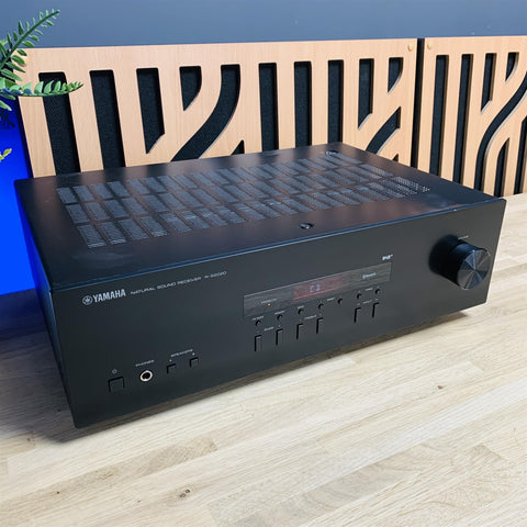 Yamaha R-S202D DAB Bluetooth Stereo Receiver Amplifier