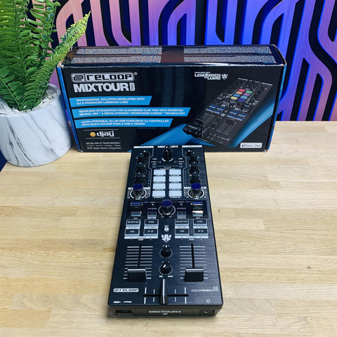 Reloop Mixtour Pro DJAY Pro DJ Controller