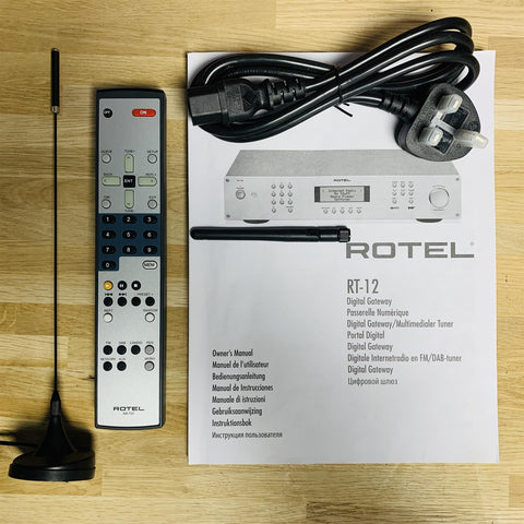 Rotel RT-12 FM/DAB+ Preset Radio Tuner