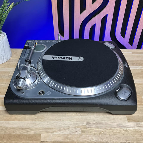 Numark TTX 1 Direct Drive High Torque DJ Turntable