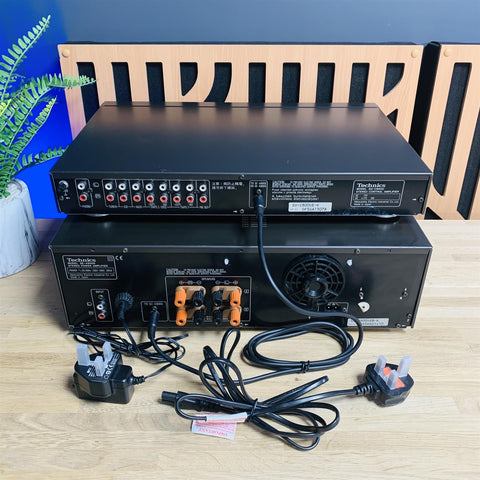 Technics SU-C800 Stereo Control Amplifier and Technics SE-A900S Stereo Power Amplifier