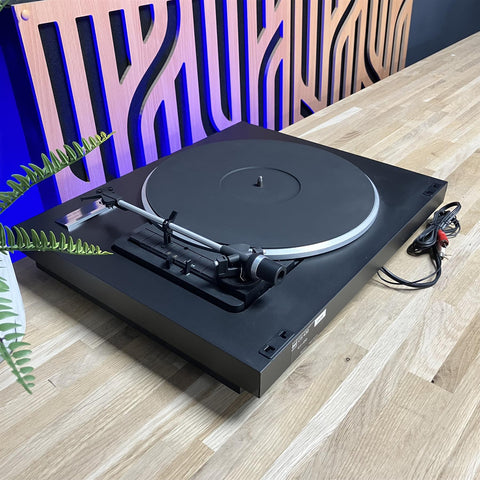 Dual CS-430 Auto Return Belt Drive Turntable
