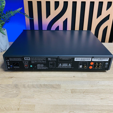 Arcam FMJ CD37 24 Bit SACD CD Player
