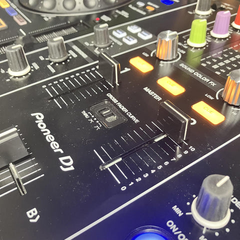 Pioneer XDJ RX2 All in One Standalone DJ Controller