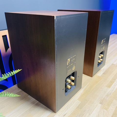 Ruark Acoustics Sceptre Book Shelf Speakers Walnut (Pair)