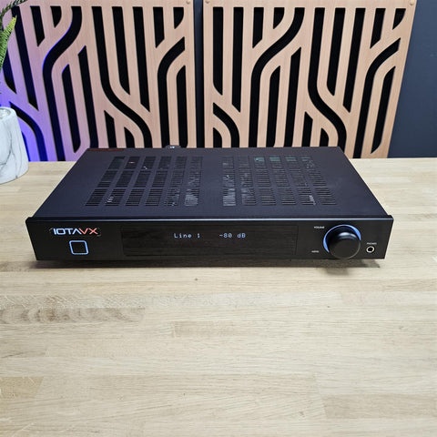 IOTAVX SA3 Stereo Integrated Amplifier including Bluetooth Adapter