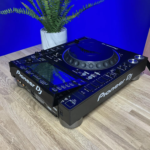 Pioneer DJ CDJ-2000 NXS2 Professional Multi Player With Decksaver