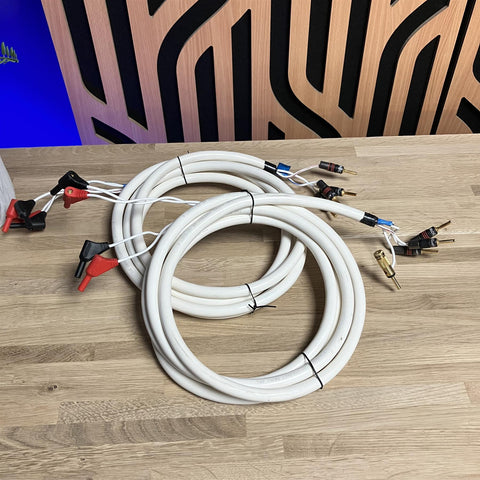 Chord Odyssey 4 Speaker Cable With Cyrus Connections & QED Airloc (One Cambridge Audio Banana Plug) 3m (Pair)