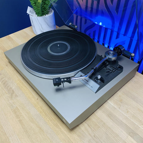 Technics SL-20 FG Servo Belt Drive Turntable