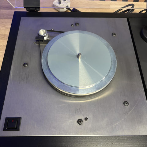 Linn Sondek LP12 Turntable with Linn Basik Plus Arm and Ortofon OMB 5E