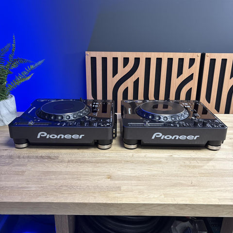 Pioneer CDJ 1000 MK3 Pair