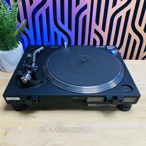 Technics SL-1210 GR Grand Class Direct Drive Turntable