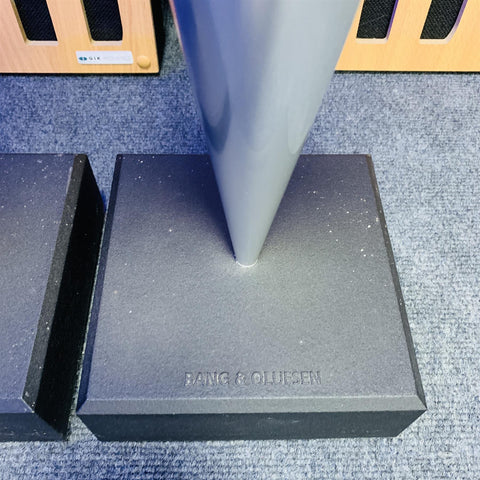 Bang & Olufsen Beolab 8000 Speaker (Pair)