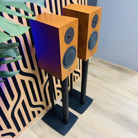 Linn Katan Audiophile Bookshelf Speakers & Stands