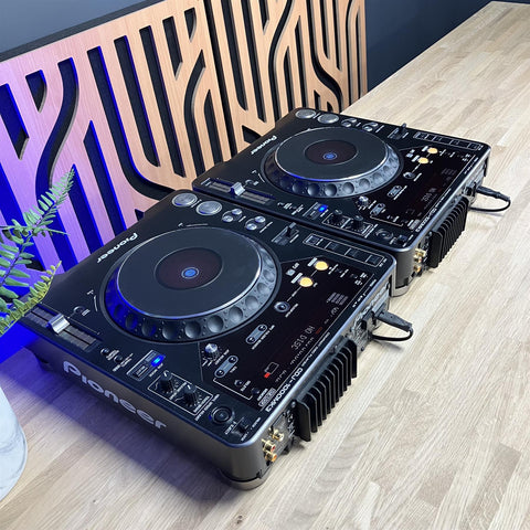 Pioneer DJ CDJ-1000 MK3 CD Players (Pair)