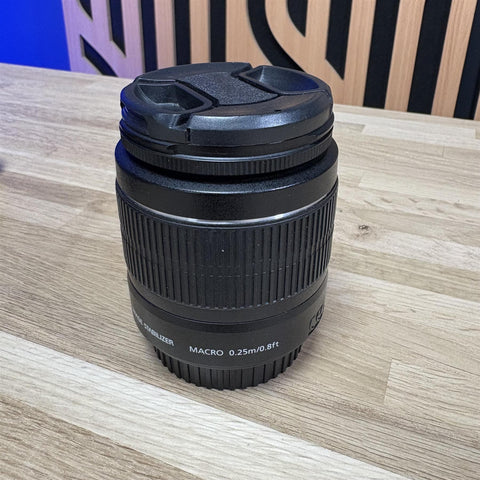 Canon EOS 600D with 18-55mm Lens And Canon BG-E8 Battery Grip