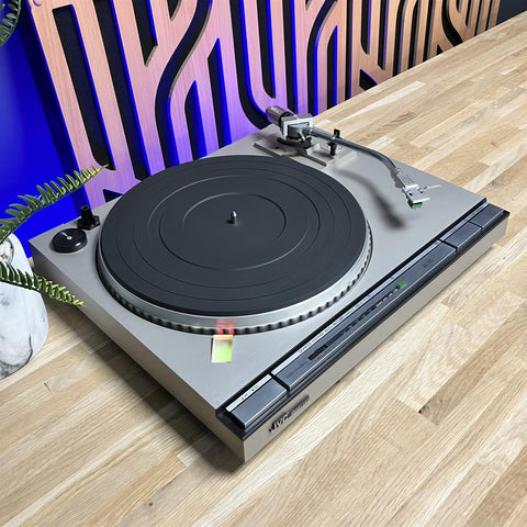 JVC QL-A5 Quartz Direct Drive Turntable With Audio Technica AT95E Cartridge
