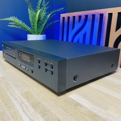NAD 502 CD Player
