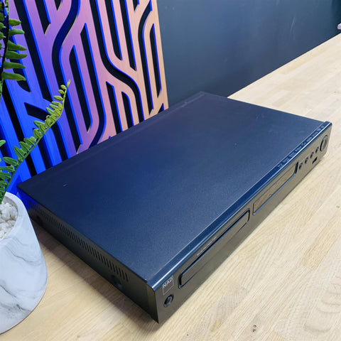 NAD T-577 Blu-Ray Disc Player