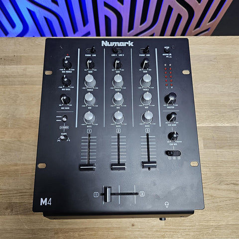 Numark M4 Mixer