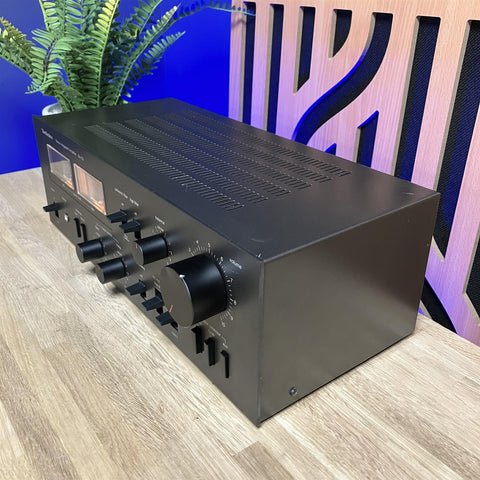 Vintage Technics SU-Z2 Stereo Integrated Amplifier