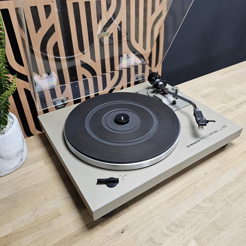 Pioneer PL-512 Stereo Turntable