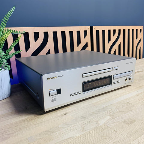 Onkyo Integra DX-7711 CD Player