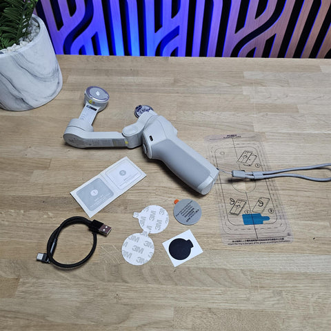 DJI OM 4 Handheld 3-Axis Smartphone Gimbal Stabilizer