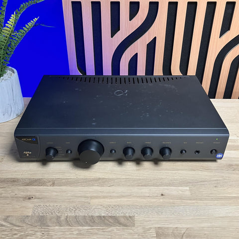 Arcam Alpha 8 Stereo Integrated Amplifier