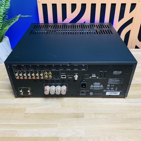 Arcam FMJ SR250 Receiver