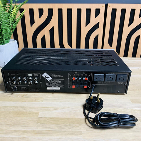Pioneer SA-410 Stereo Amplifier