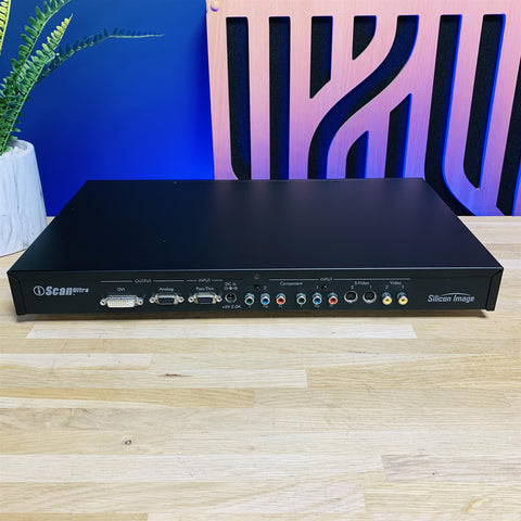 Silicon Image DVDO iScan Ultra Video Processor w/ Remote and Cables