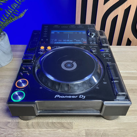 Pioneer DJ CDJ-2000 NXS2 Professional Multi Player With Decksaver